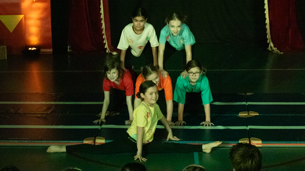 Wintercircus 2026: Circus Jongleers tussen de sterren!